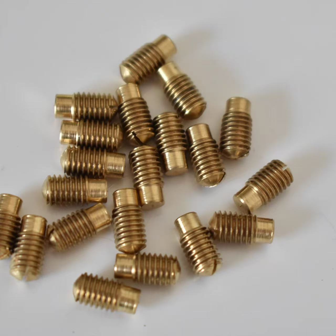 Musical Instrument Repairs - サックス調整ネジ 楽器修理部品