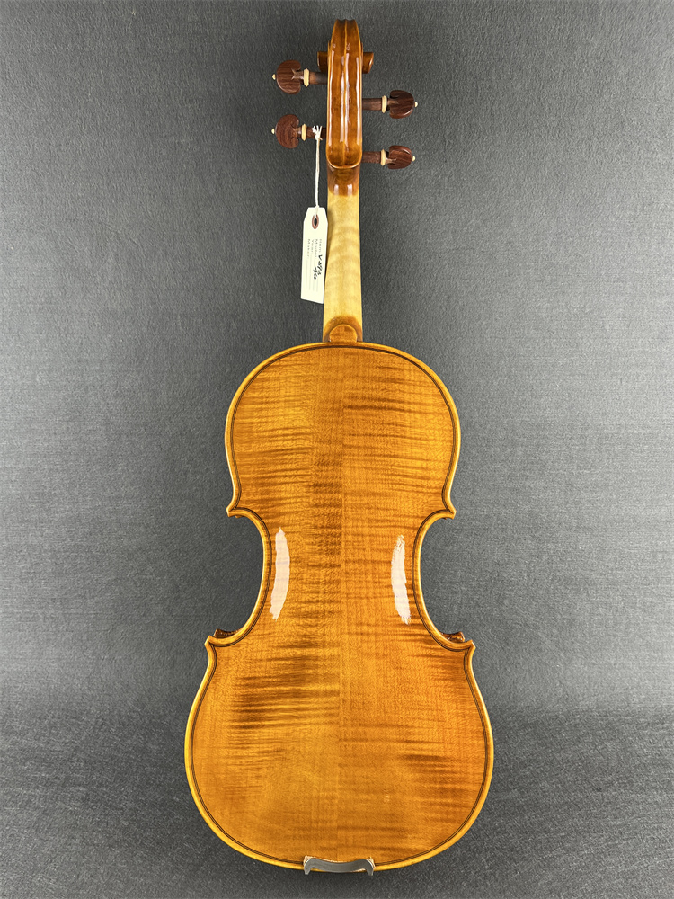 Musical Instrument Photo - 実物写真：フレーム加工されたヨーロピアンメープルウッド製ハンドメイド4/4サイズバイオリン（Cкрипка）楽器 ケマン フリーバイオリン V393