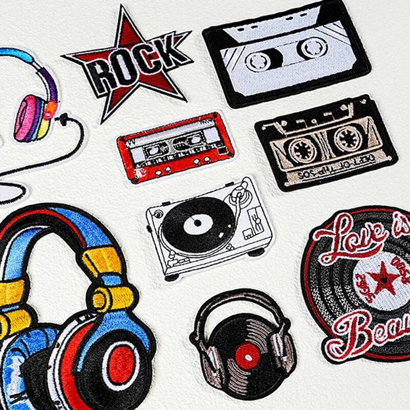 バックパックと帽子の装飾用の刺繍入りギターバッジ、ファッショ - Musical Instrument Photo のレビューと価格